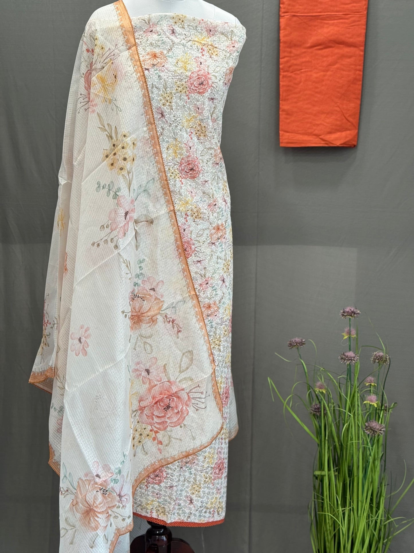Lilen Digital Printed Unstitched Suit
