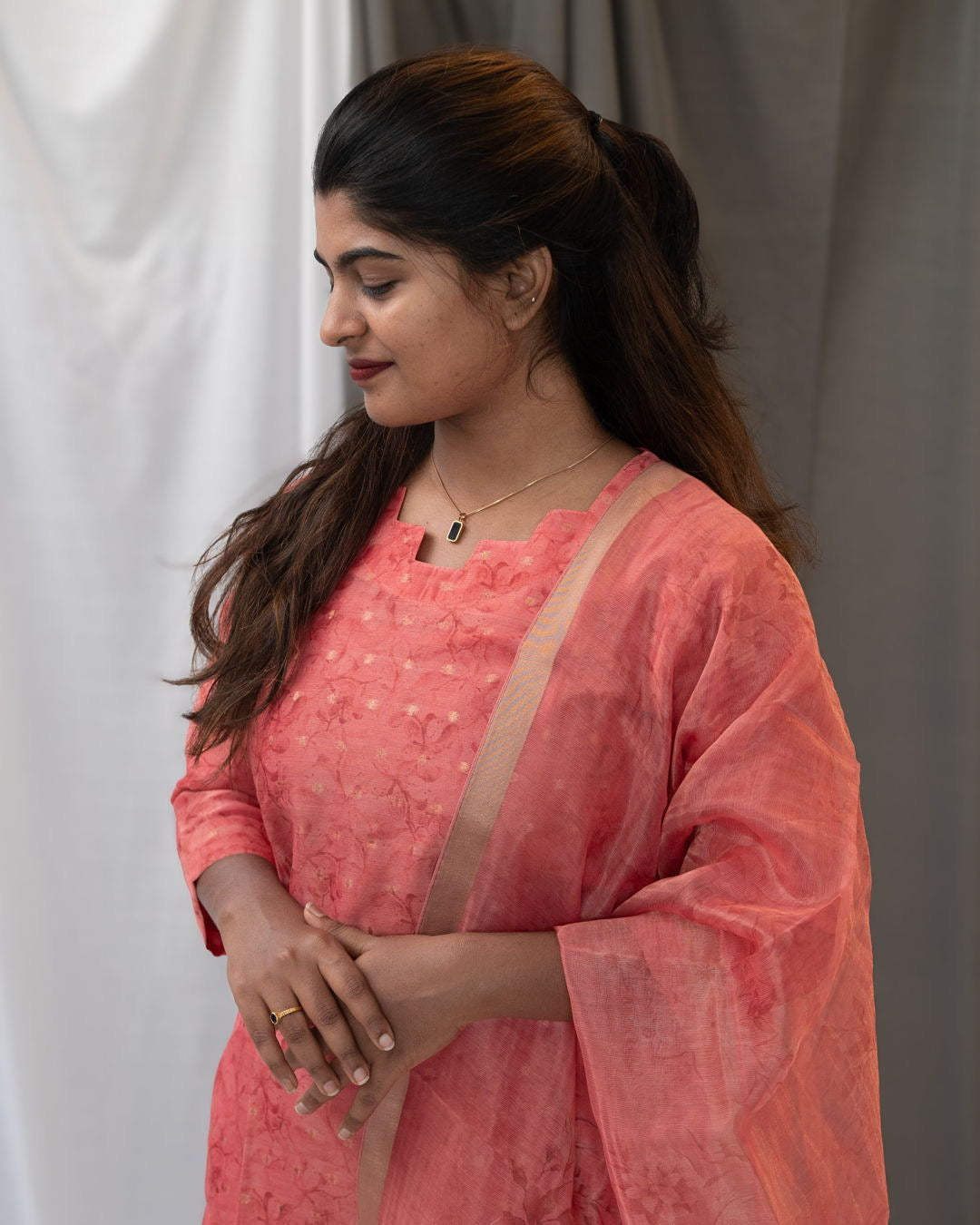 Soft Tissue 3-Piece Set With Pockets