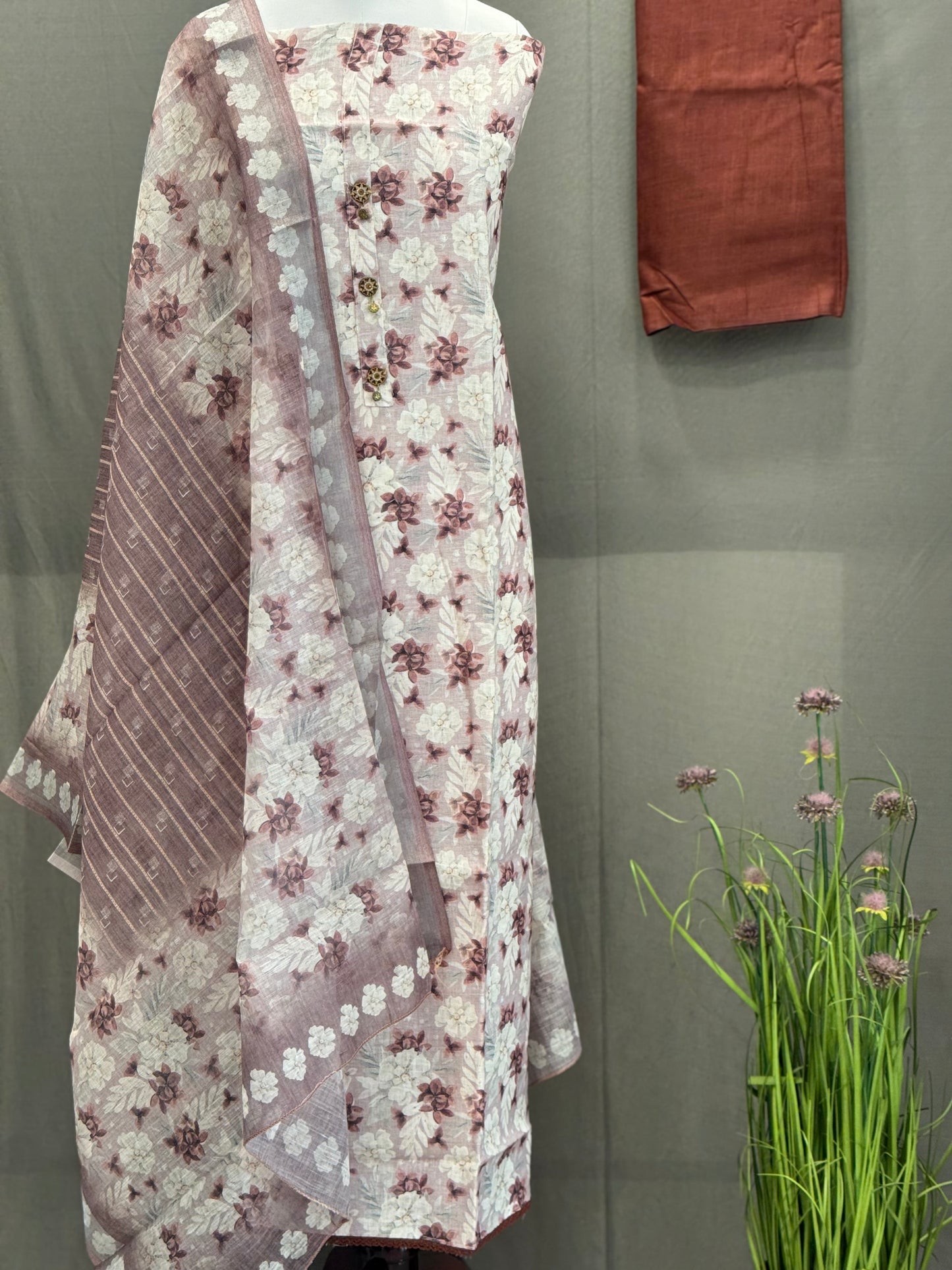 Lilen Digital Printed Unstitched Suit