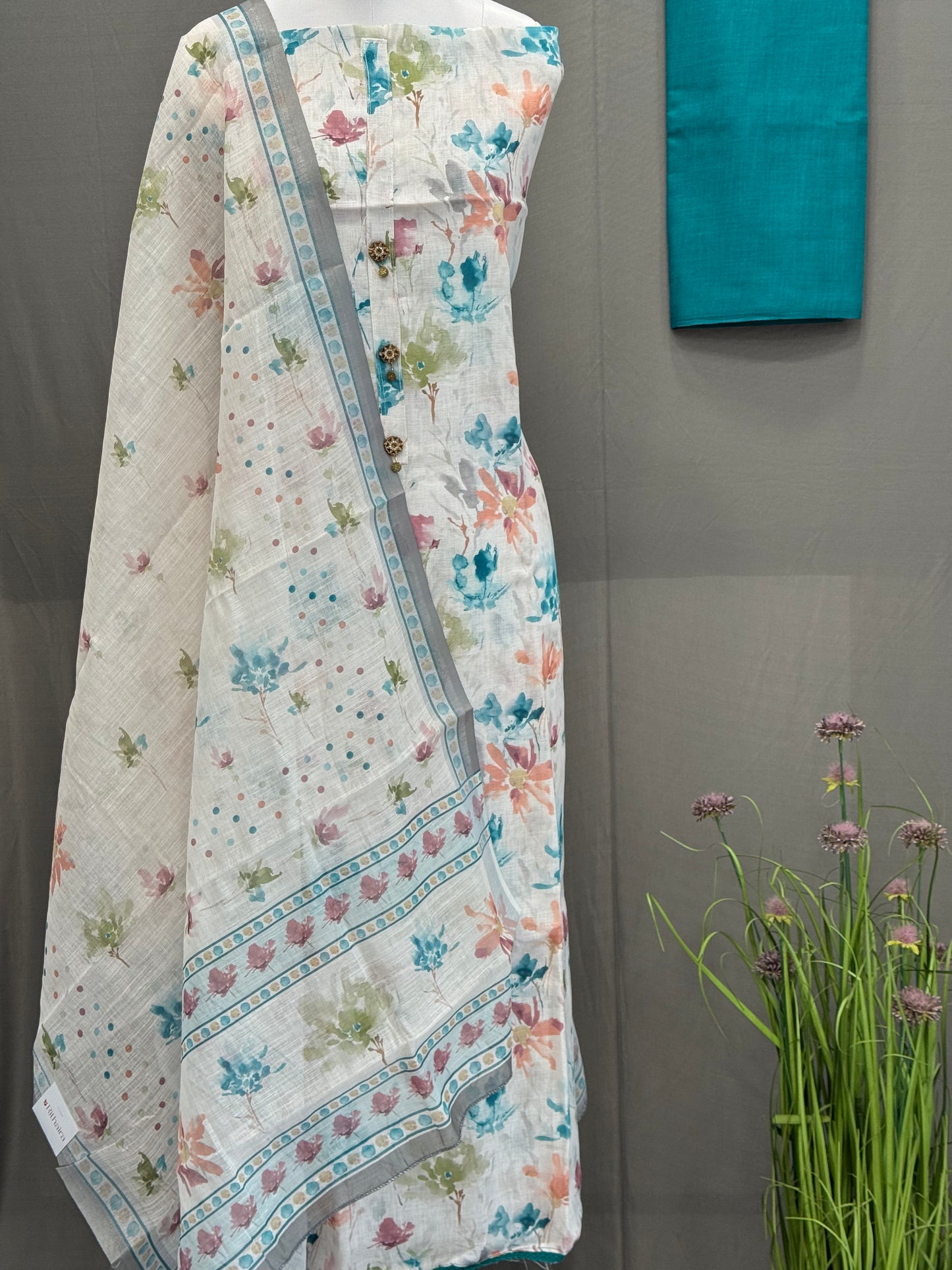 Lilen Digital Printed Unstitched Suit