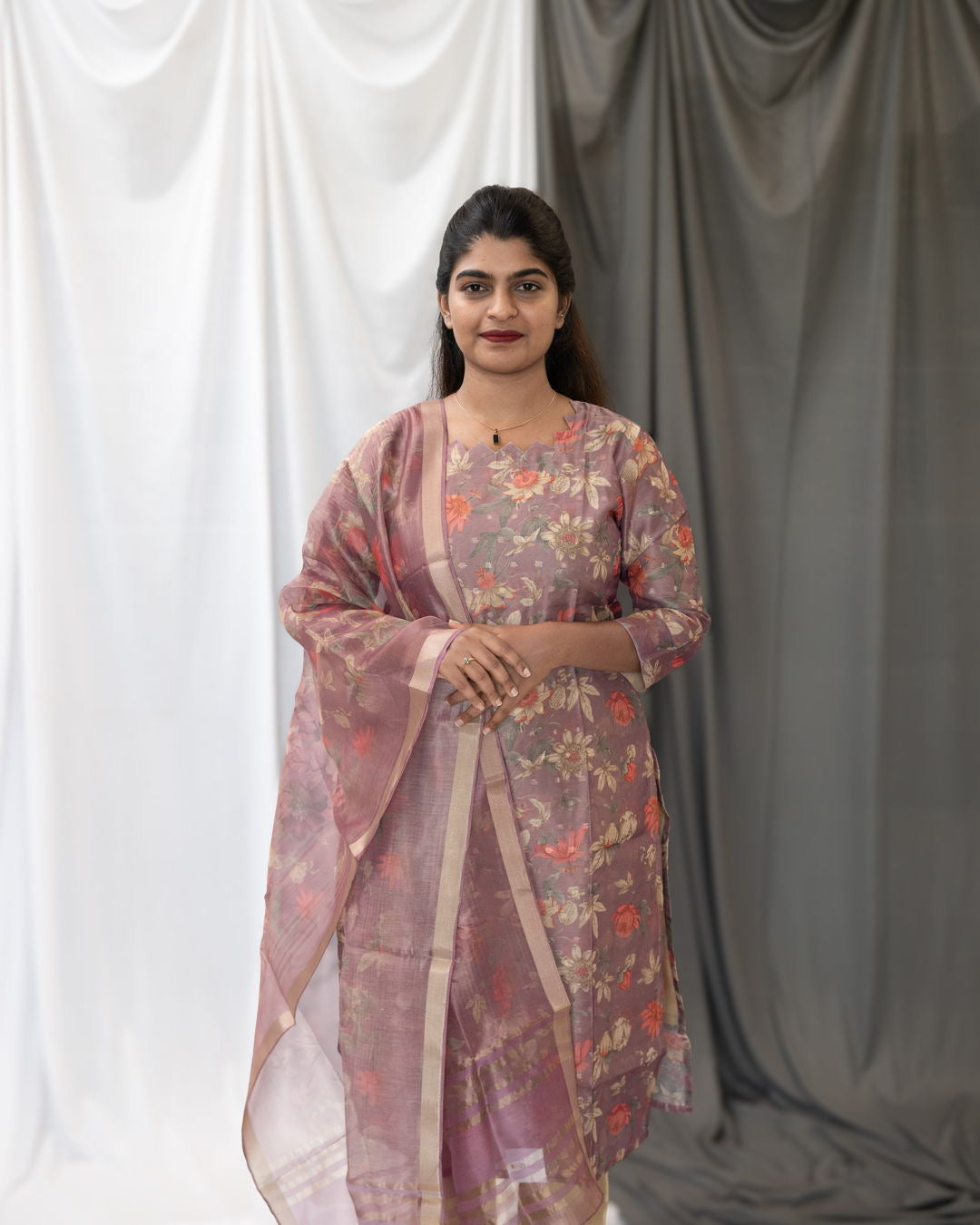 Soft Tissue 3-Piece Set With Pockets