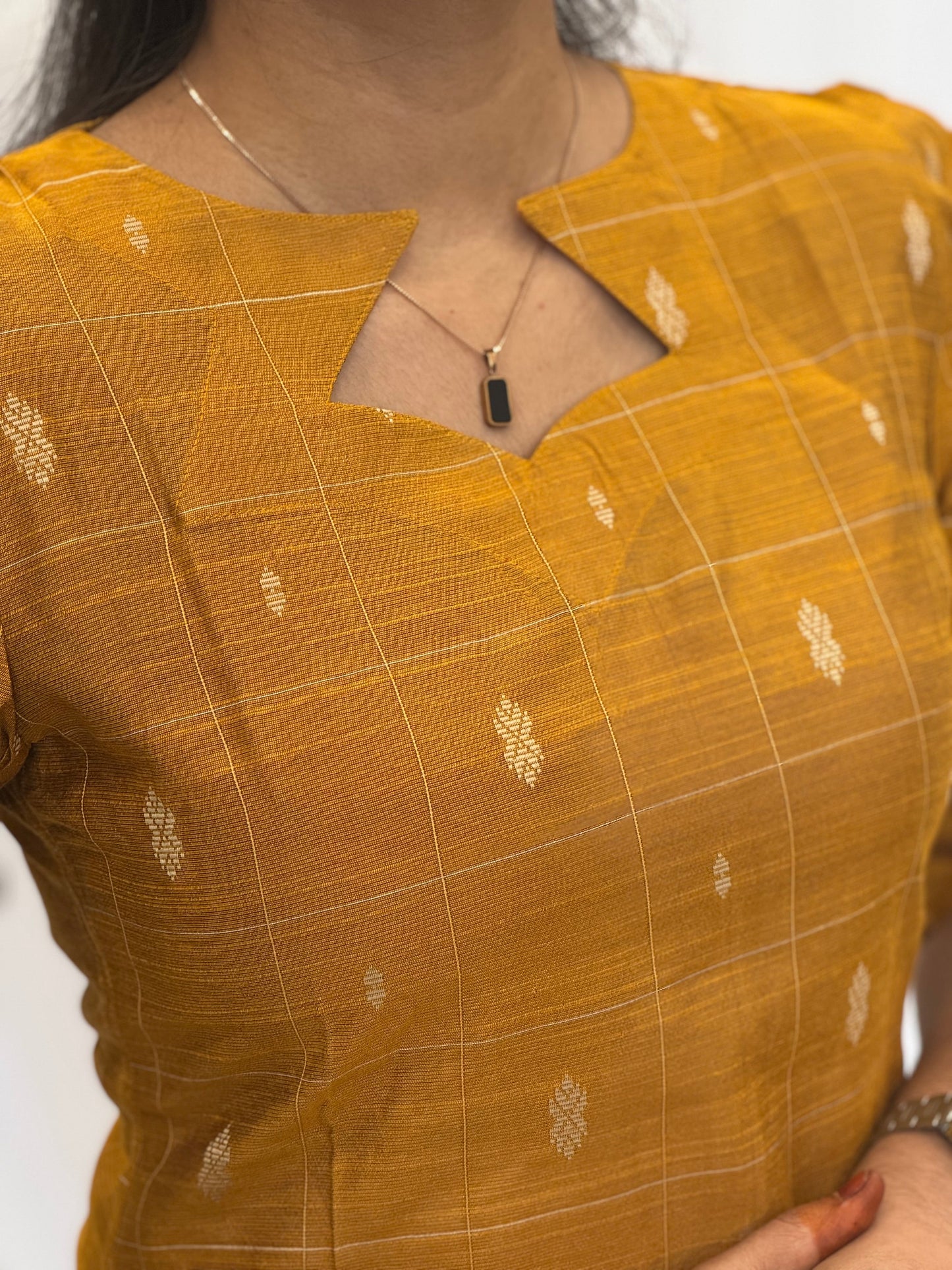 Handwoven Raw silk 3-Piece Set with Puff Sleeve