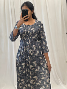 Dark Gray / 34