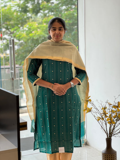 Peacock Green Handloom Cotton 3 Piece Set