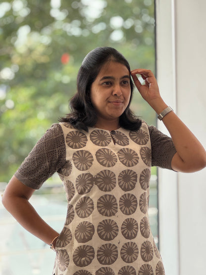 Cotton Hakoba Kurti with Lining