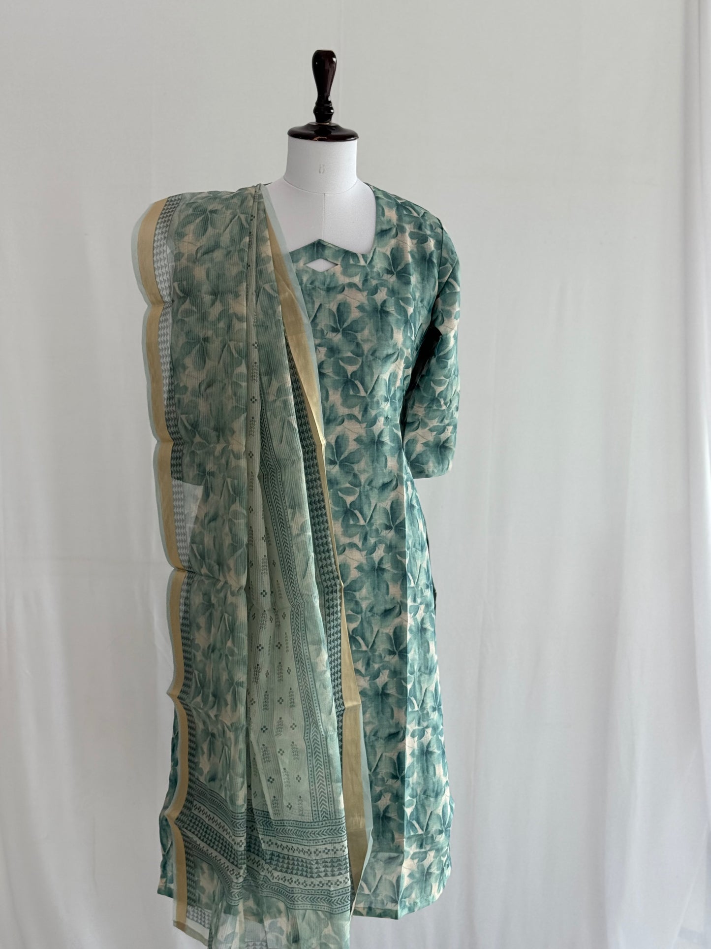 Blue Floral Soft Tissue Chanderi 3 Piece Set