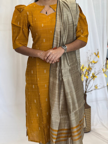 Handwoven Raw silk 3-Piece Set with Puff Sleeve