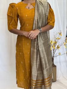 Yellow / 34