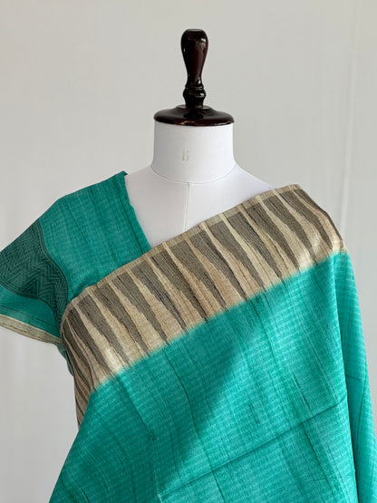 Temple Bordered semi Raw silk saree with plain blouse