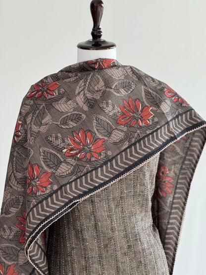 Handcrafted Kantha Ghicha Tussar Silk Set