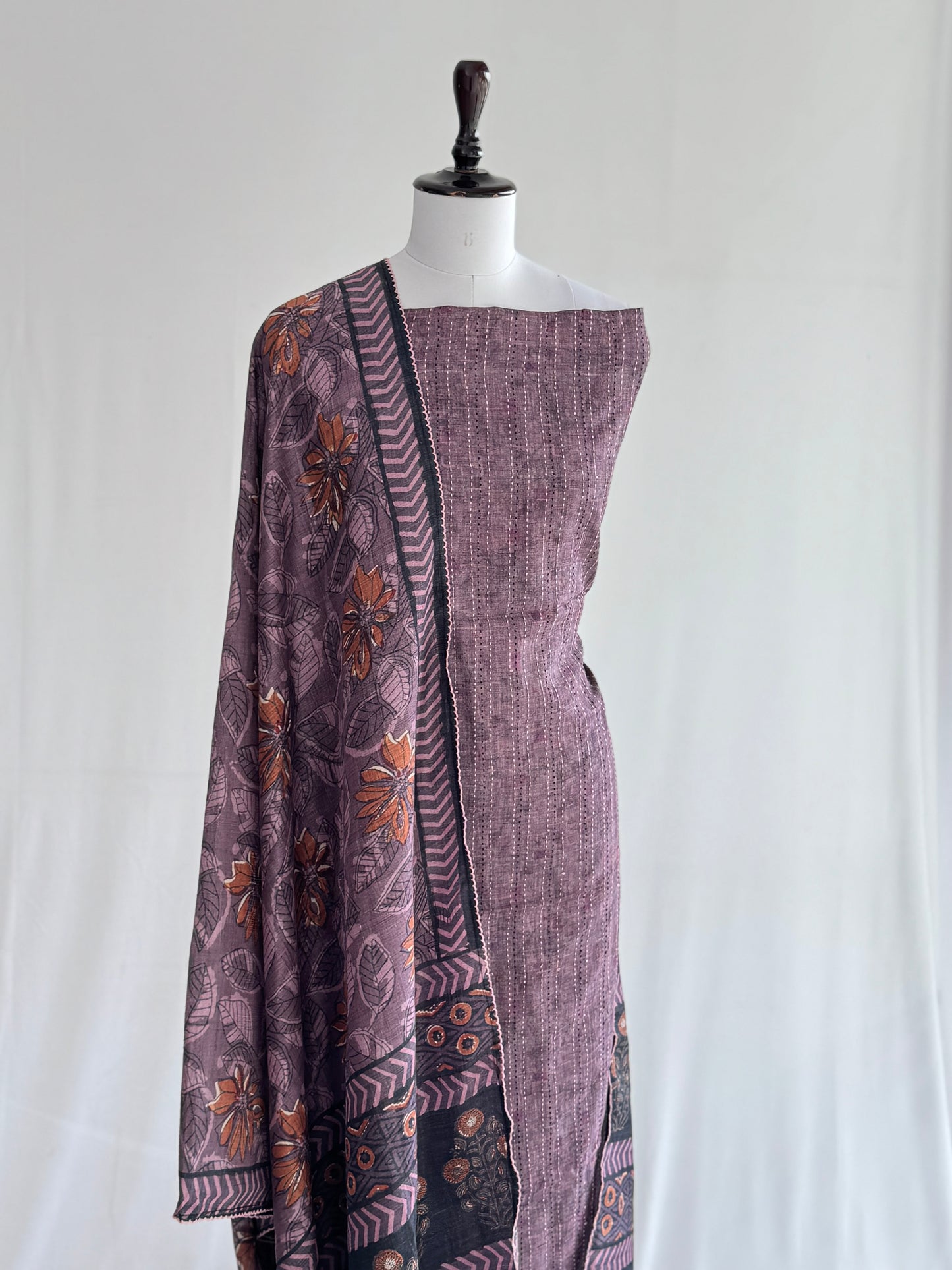 Handcrafted Kantha Ghicha Tussar Silk Set