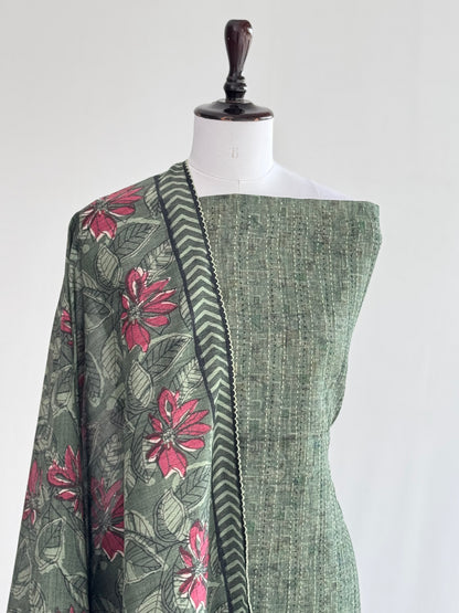 Handcrafted Kantha Ghicha Tussar Silk Set