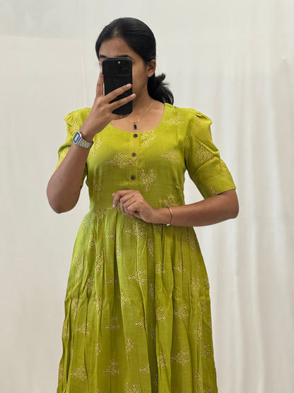 Minimalist Rayon Maxi