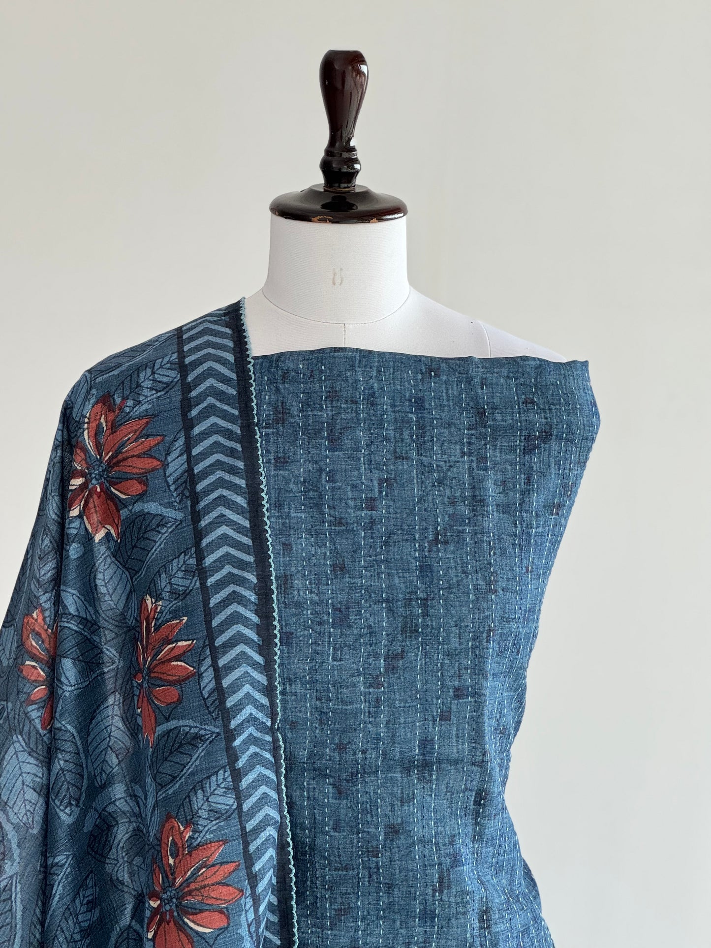 Handcrafted Kantha Ghicha Tussar Silk Set