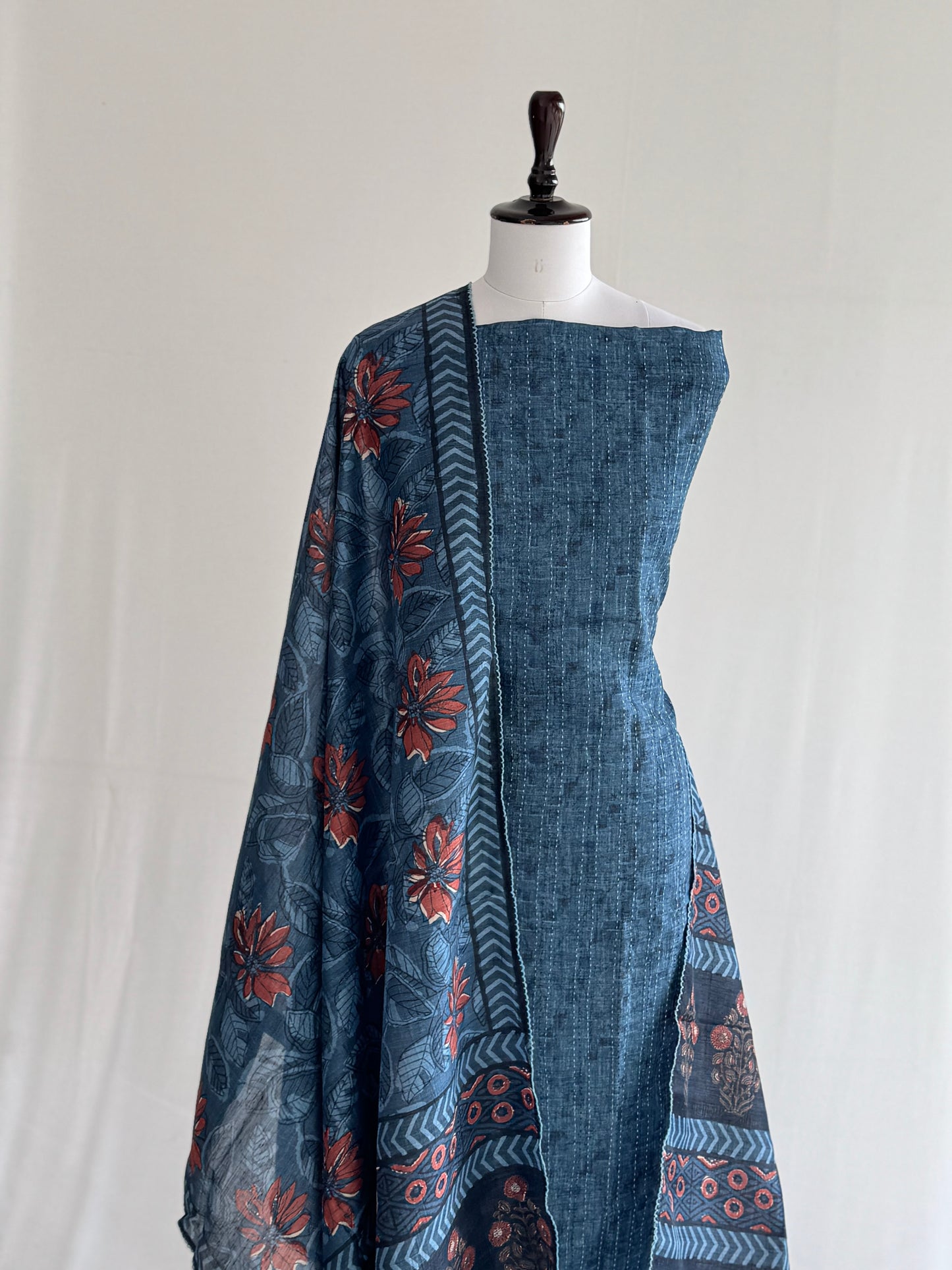 Handcrafted Kantha Ghicha Tussar Silk Set