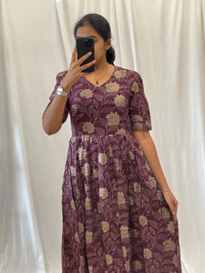 Wine Red / 36