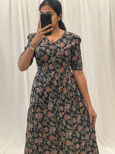 Black / 36
