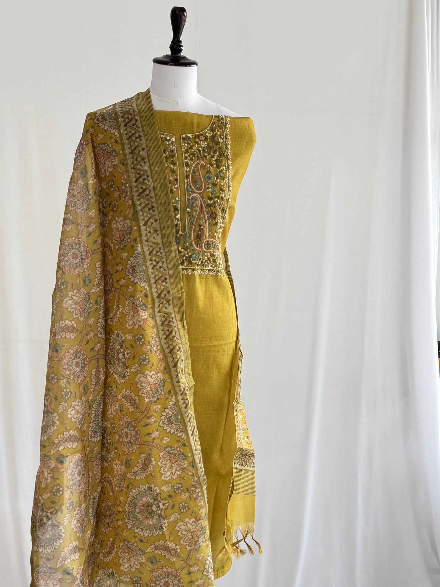 Hand-Embroidered Tissue Linen Suit