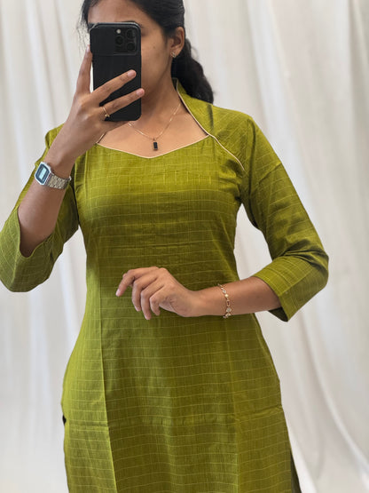 Checked Zari Raw Silk Straight Kurti