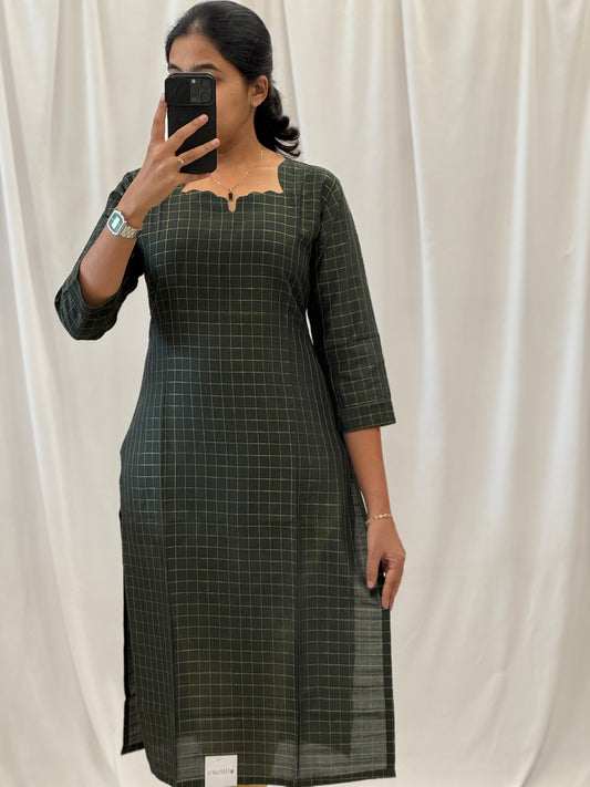 Checked Zari Raw Silk Straight Kurti