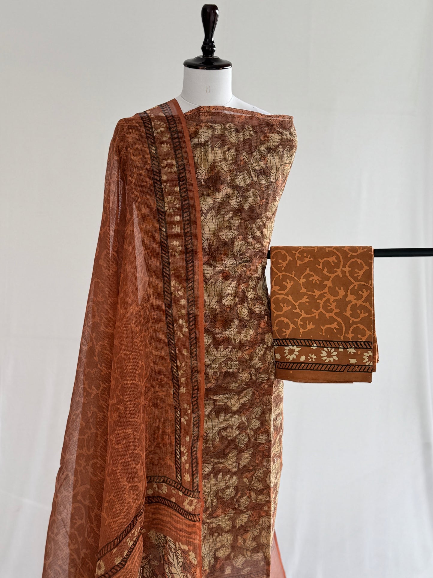 Ajrak Kota Doria Suit Set