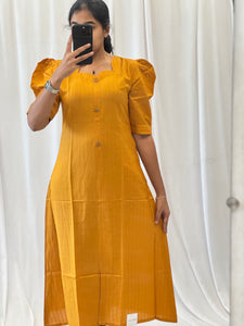 Yellow / 34