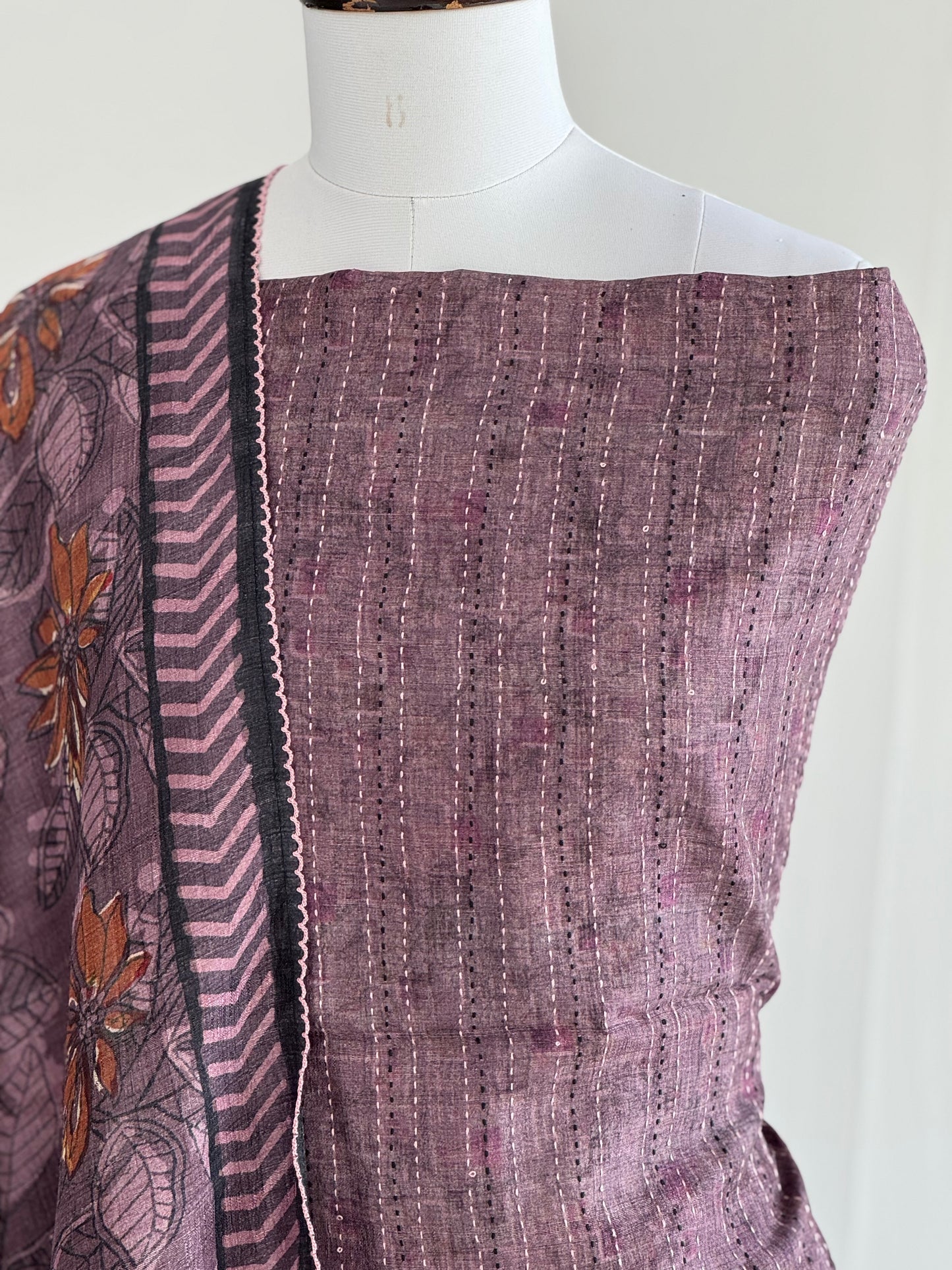 Handcrafted Kantha Ghicha Tussar Silk Set