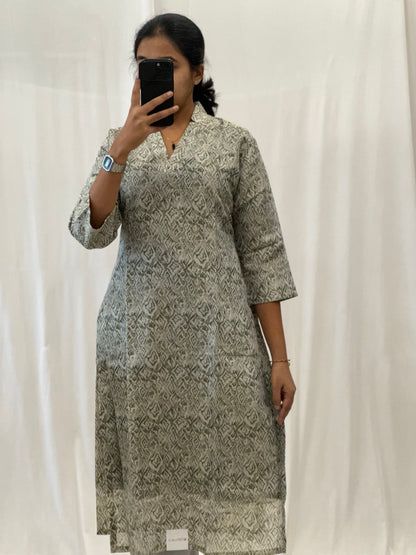 Tissue Chanderi Straight Kurti