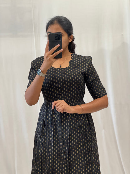Rayon Maxi with Foil Buttas