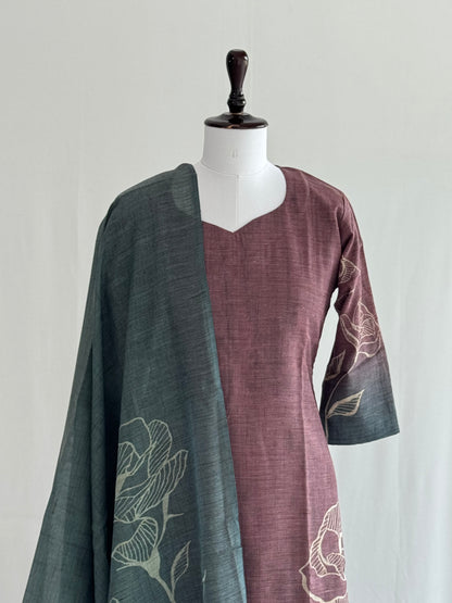 Copper Rose Single Flower Linen 3 Piece Set