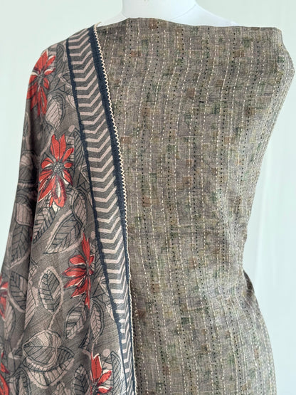 Handcrafted Kantha Ghicha Tussar Silk Set