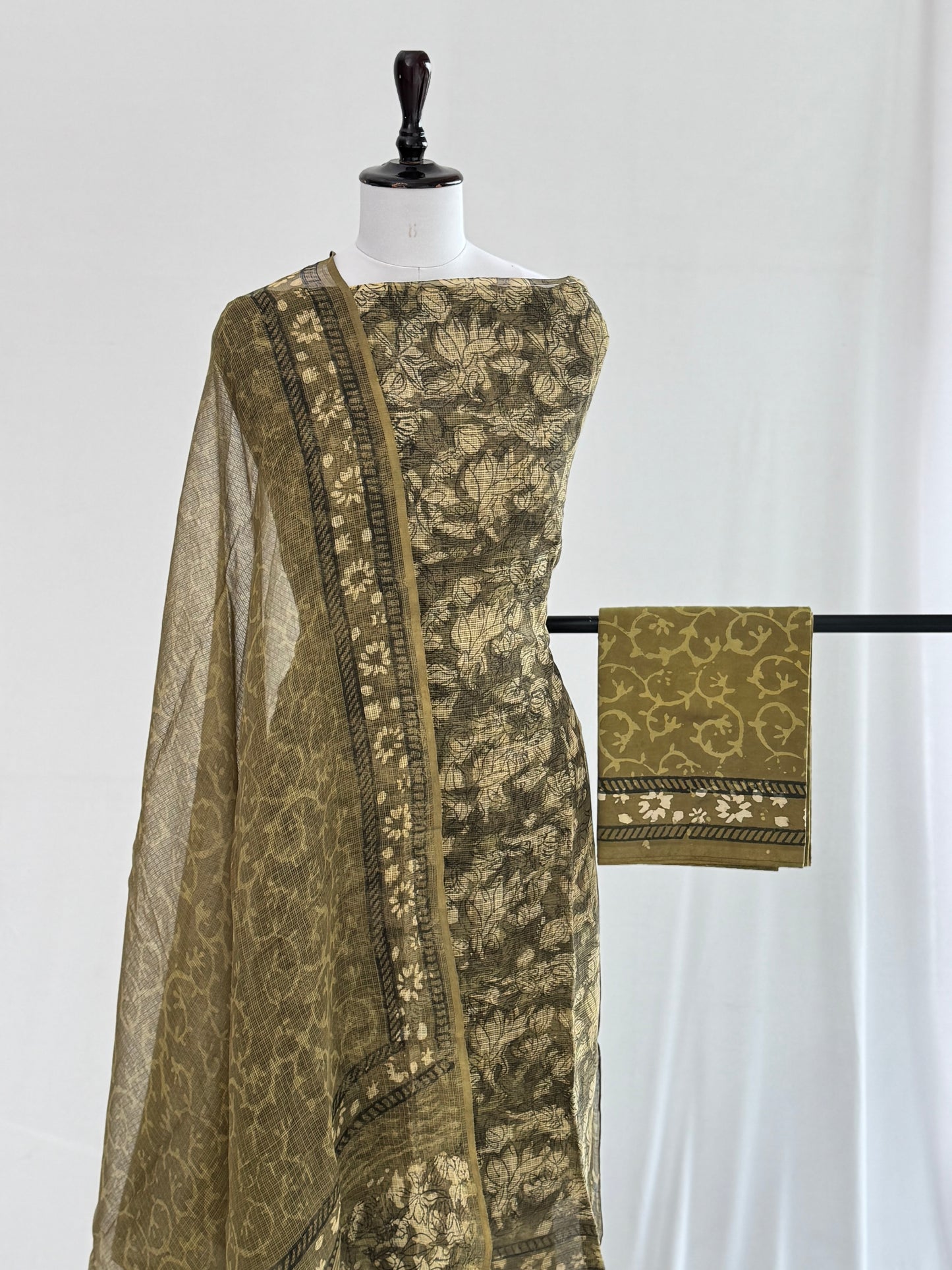 Ajrak Kota Doria Suit Set