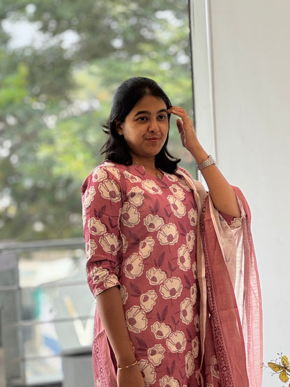 Dusty Onion Pink Lilen Cotton 3 Piece Set