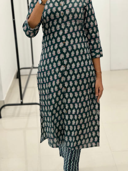 Co-ord sets - Leaf printed Cotton Kurti, With curved lines pant