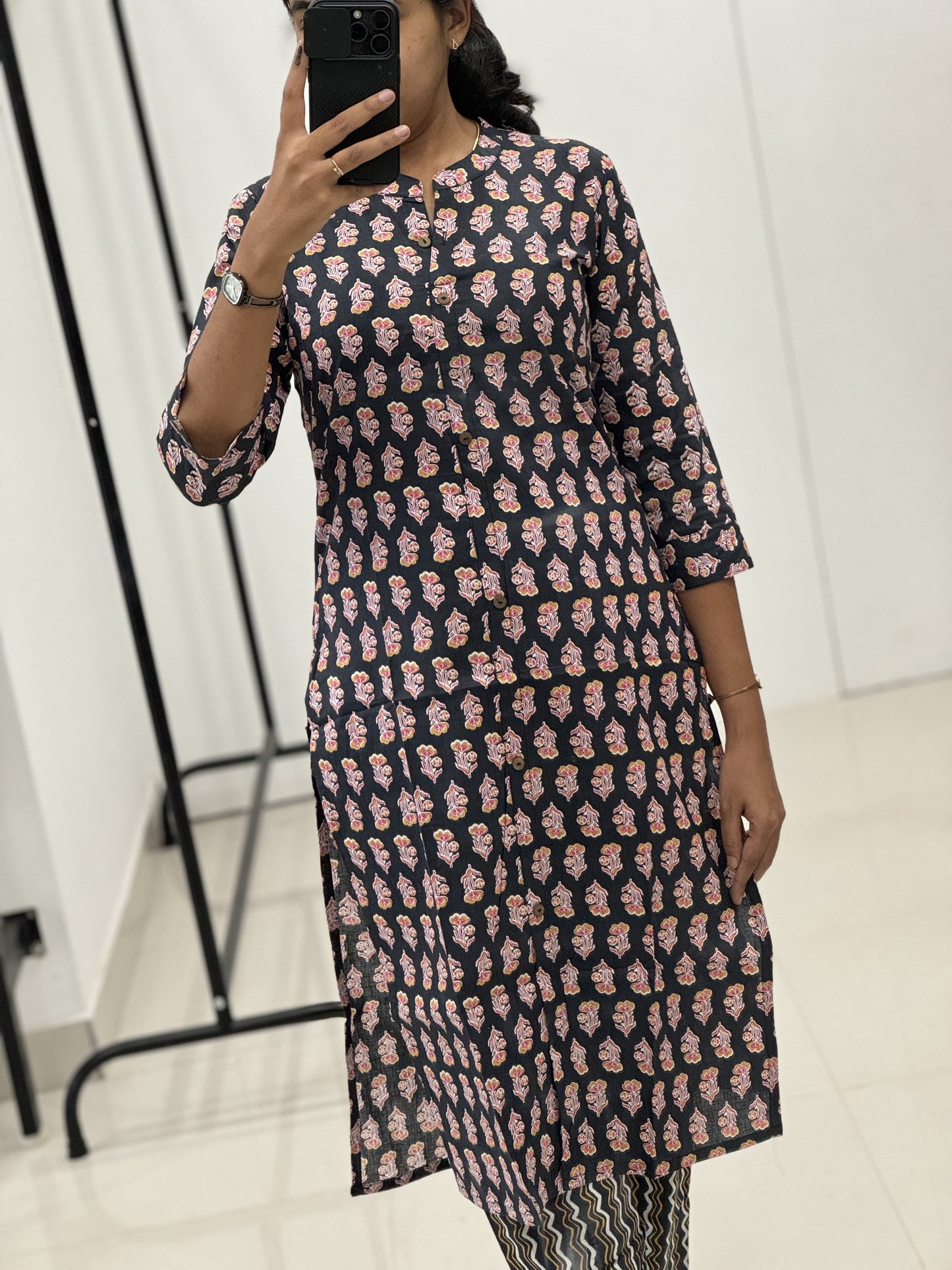 Co-ord sets - Leaf printed Cotton Kurti, With curved lines pant
