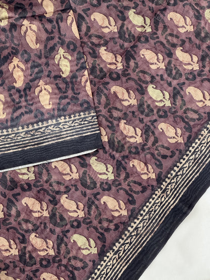 Mango Motifed Cotton Saree