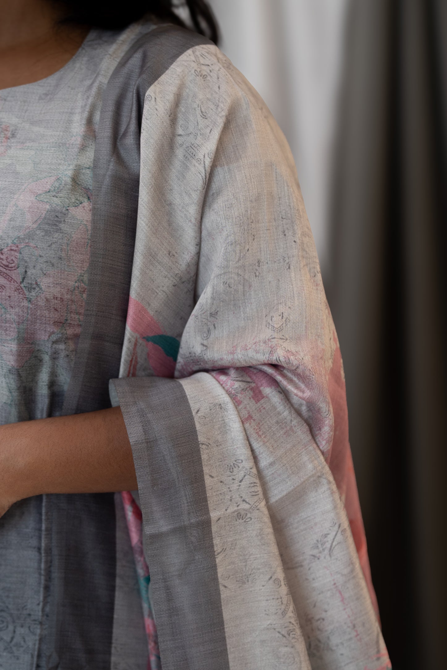 Muslin Chanderi 3-Piece Set With Pockets