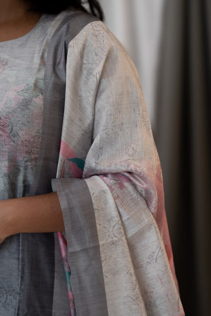 Muslin Chanderi 3-Piece Set With Pockets